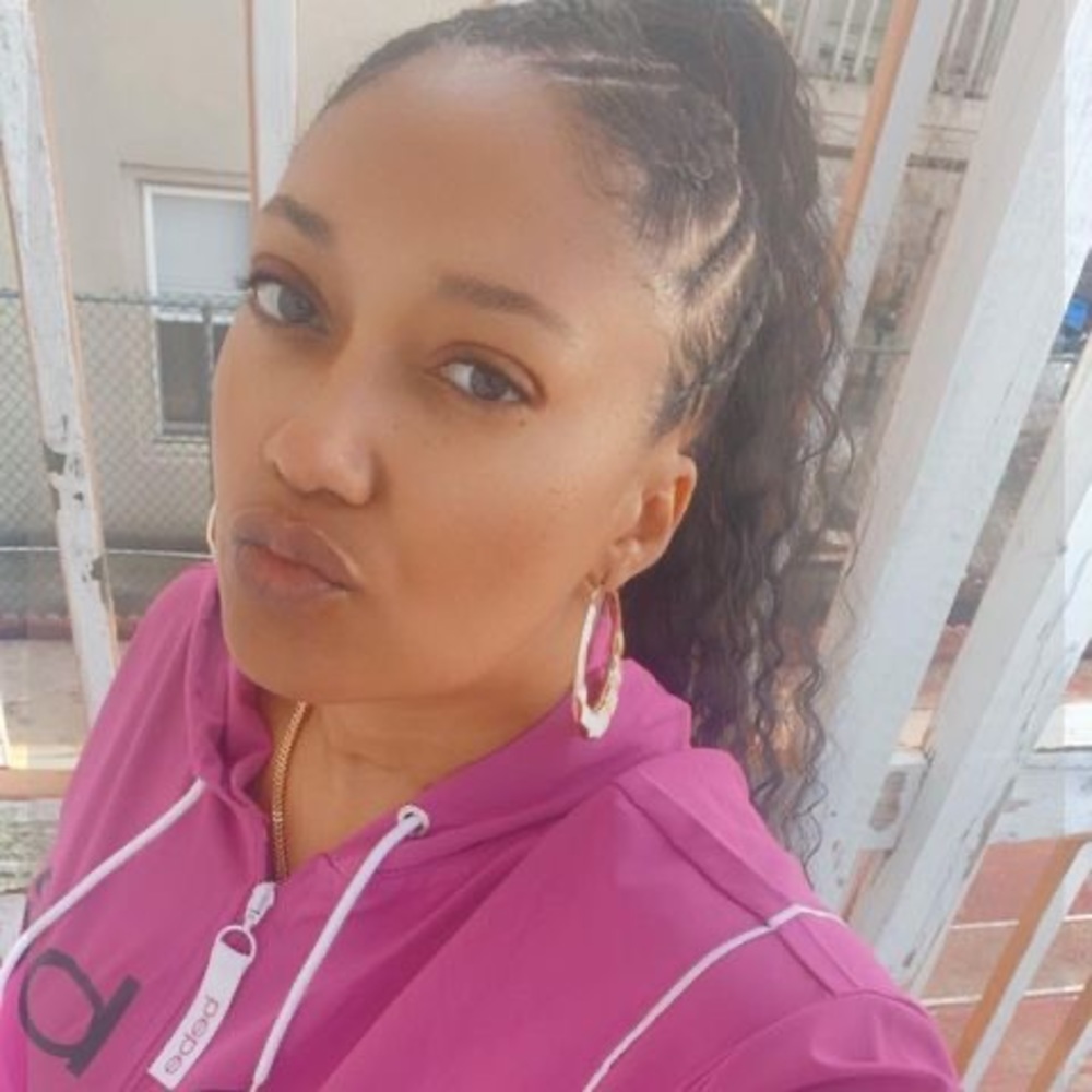 Meet your Posher, Detra